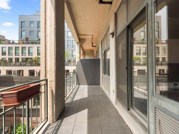 205 10th St 3F, Jersey City NJ 07302