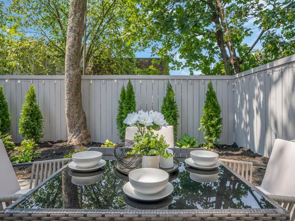 3 Bonn Pl 1, Weehawken NJ 07086