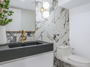 3 Bonn Pl 1, Weehawken NJ 07086