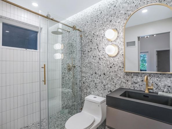 3 Bonn Pl 1, Weehawken NJ 07086