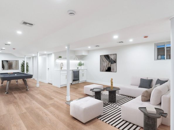 3 Bonn Pl 1, Weehawken NJ 07086