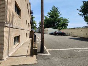 86 West 33rd St 207, Bayonne NJ 07002