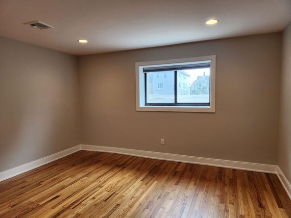 86 West 33rd St 207, Bayonne NJ 07002