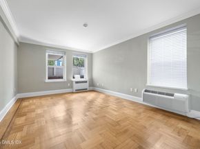 25 W Elm Street 10, Greenwich CT 06830