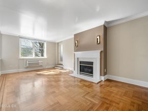 25 W Elm Street 10, Greenwich CT 06830