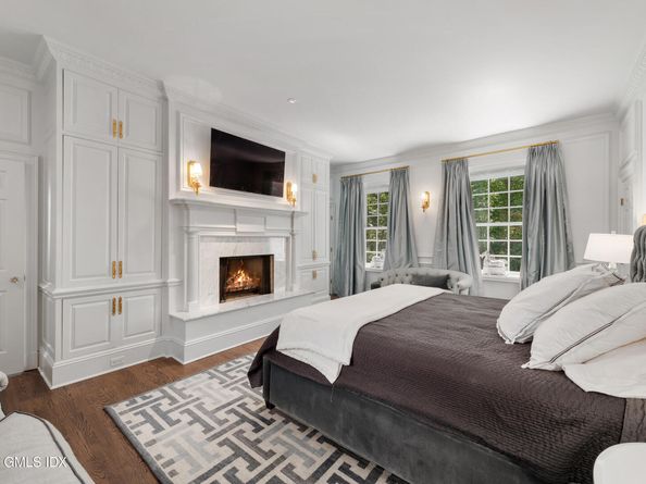 31 Sawmill Lane, Greenwich CT 06830