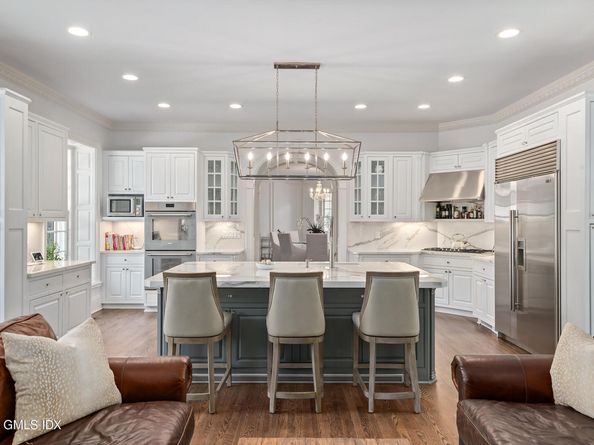 31 Sawmill Lane, Greenwich CT 06830