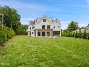 25 Dialstone Lane, Riverside CT 06878