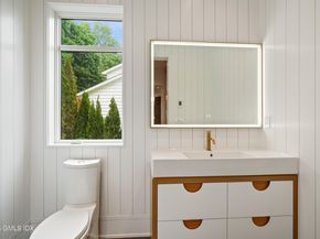 25 Dialstone Lane, Riverside CT 06878