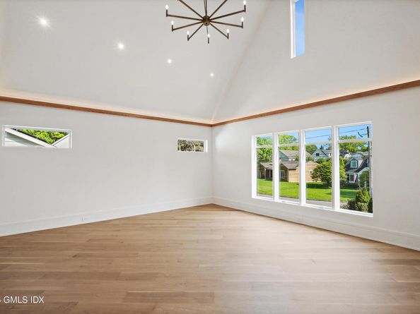 25 Dialstone Lane, Riverside CT 06878