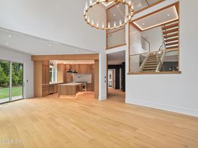 25 Dialstone Lane, Riverside CT 06878