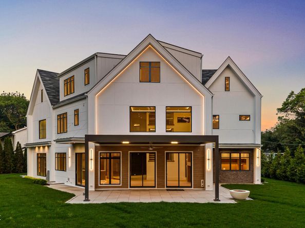 25 Dialstone Lane, Riverside CT 06878