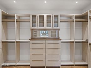 25 Dialstone Lane, Riverside CT 06878