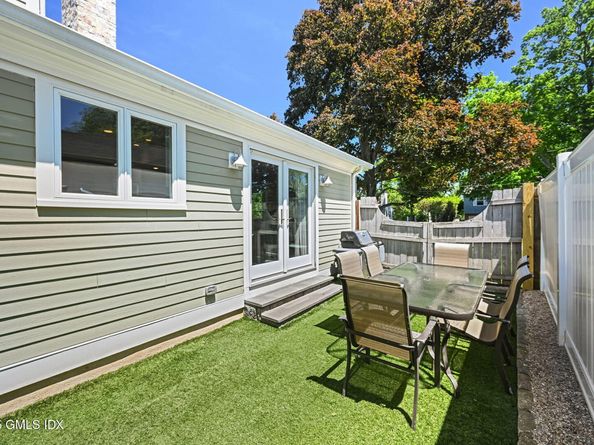 22 Maplewood Drive, Cos Cob CT 06807