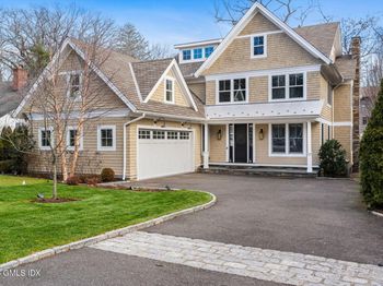 11 Valleywood Road