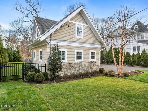 11 Valleywood Road, Cos Cob CT 06807