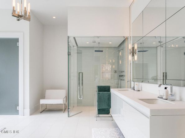 8 Fox Run Lane, Greenwich CT 06831