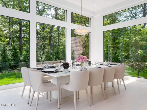 8 Fox Run Lane, Greenwich CT 06831