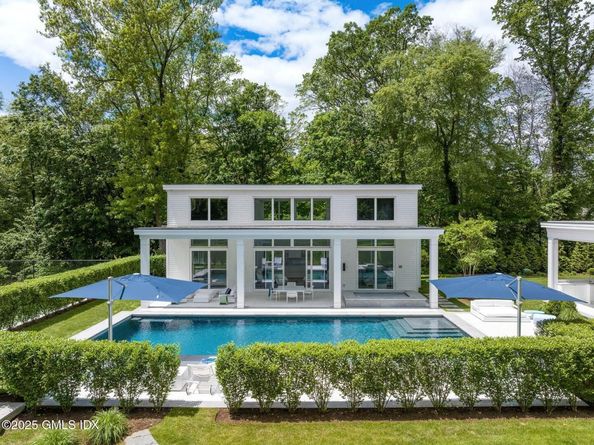 8 Fox Run Lane, Greenwich CT 06831