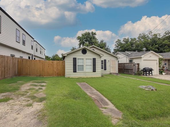 4605 Galesburg Street, Houston TX 77051