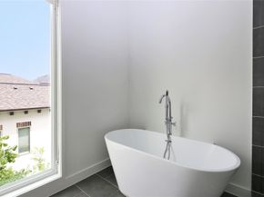 5711 Kansas, Houston TX 77007