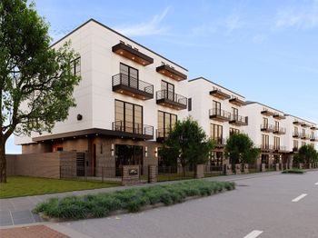 1135 Lake Pointe Parkway