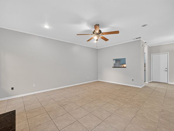 9850 Pagewood Lane 301, Houston TX 77042