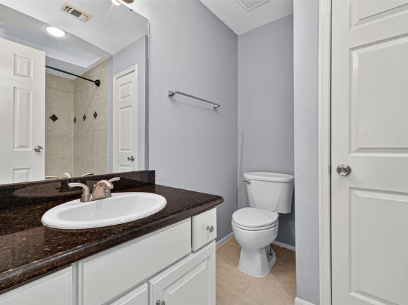 9850 Pagewood Lane 301, Houston TX 77042
