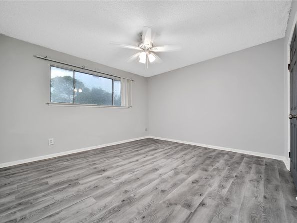 2202 Shadowdale Drive, Houston TX 77043