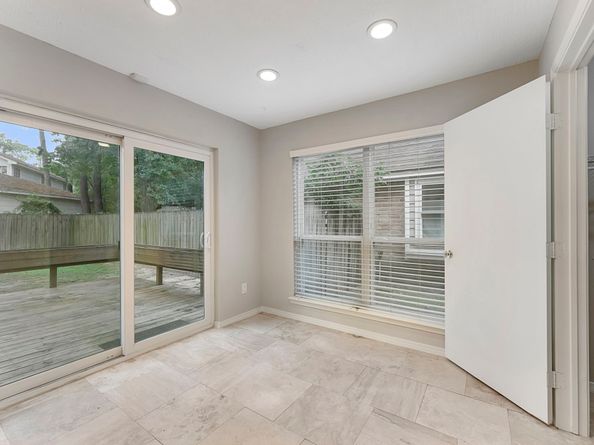 4 Hickory Oak Drive, Spring TX 77381