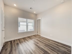 1276 N Post Oak Road B, Houston TX 77055