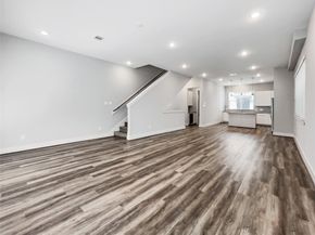 1276 N Post Oak Road B, Houston TX 77055