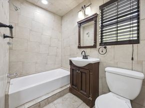 5326 Pagewood Lane, Houston TX 77056