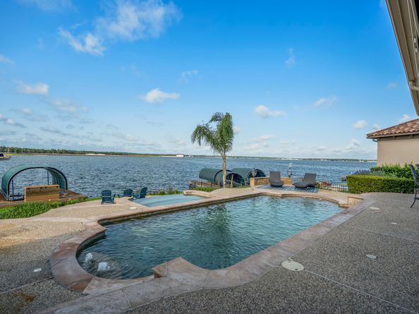 12353 Oak Cove Point, Conroe TX 77304