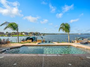 12353 Oak Cove Point, Conroe TX 77304