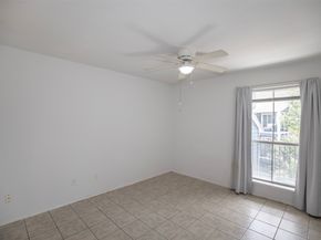 18511 Egret Bay Boulevard 504, Webster TX 77058