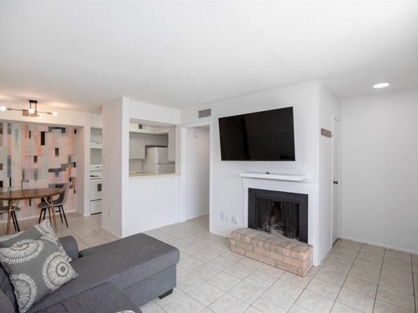 18511 Egret Bay Boulevard 504, Webster TX 77058