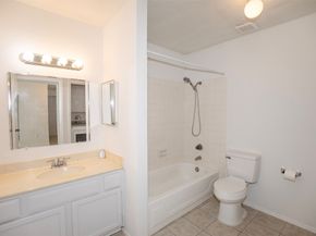 18511 Egret Bay Boulevard 504, Webster TX 77058
