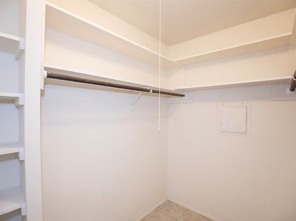 18511 Egret Bay Boulevard 504, Webster TX 77058