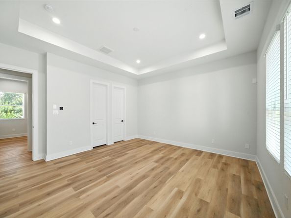 1979 Bauer Dr, Houston TX 77080