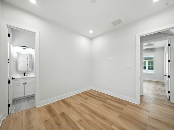 1979 Bauer Dr, Houston TX 77080