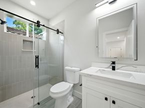 1979 Bauer Dr, Houston TX 77080