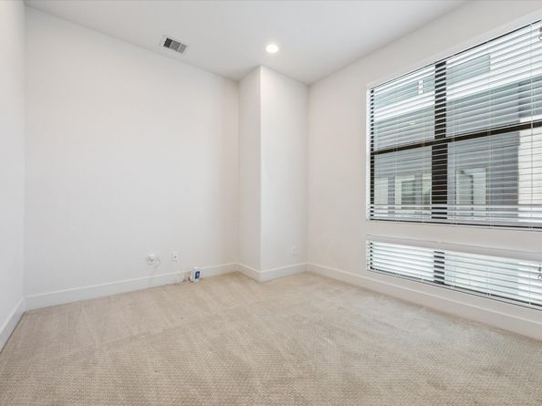 1120 Ennis Street, Houston TX 77003