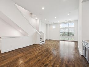 1120 Ennis Street, Houston TX 77003