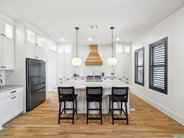 4731 Park Drive, Houston TX 77023
