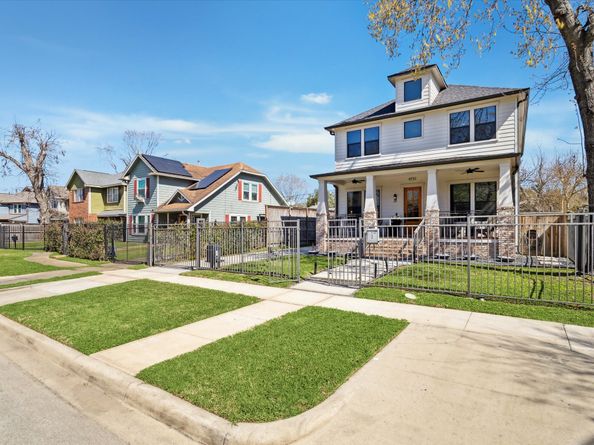4731 Park Drive, Houston TX 77023