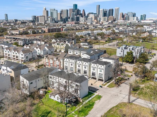 2218 Francis Street, Houston TX 77004