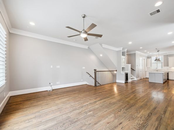 1010 W 24th Street A, Houston TX 77008