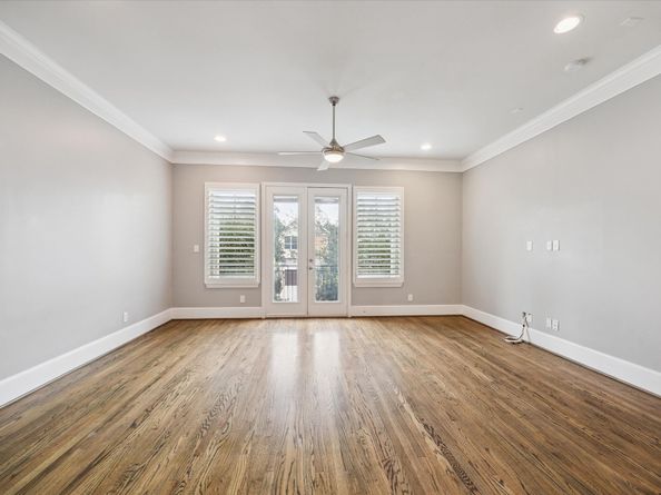 1010 W 24th Street A, Houston TX 77008