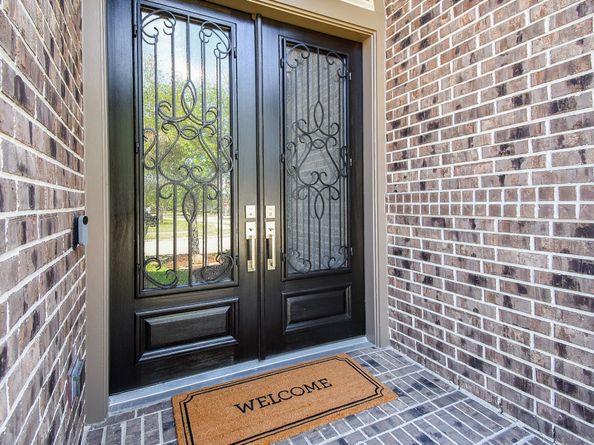 9102 Pine Place Court, Cypress TX 77433